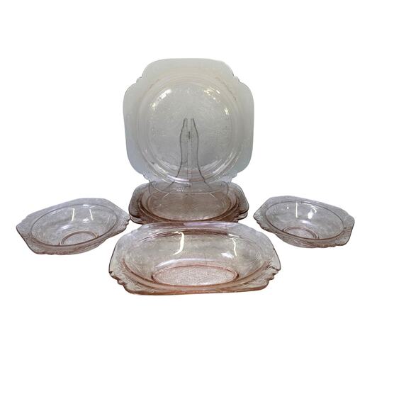 Federal Glass 'Madrid' Pink Depression Glass 6 Pieces Dinner Plates Bowls-Chips - Picture 1 of 9